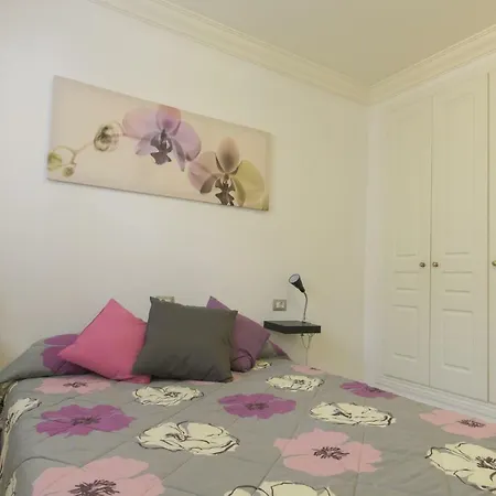 En Residencial Cary 2. Apartamento *