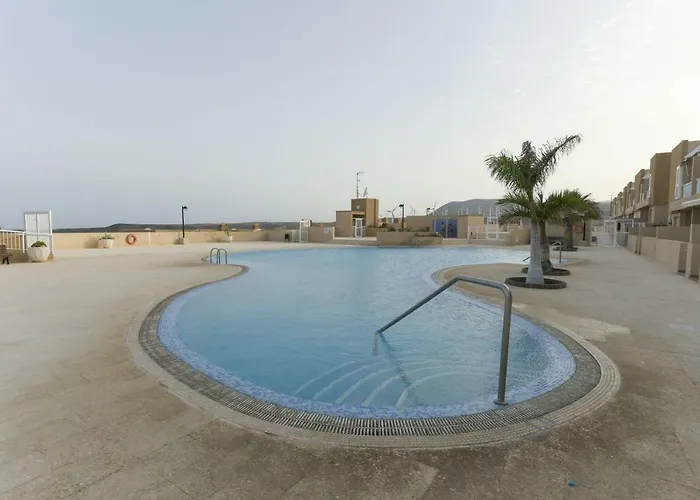 En Residencial Cary 2. Apartamento *