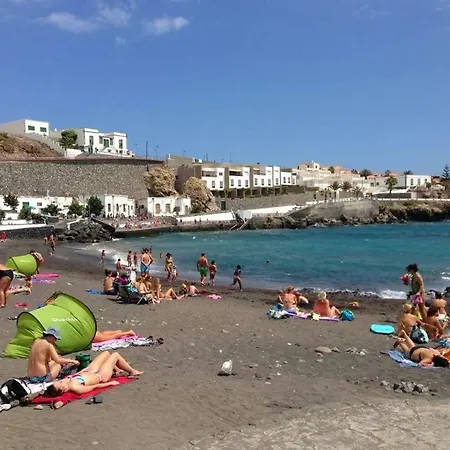 En Residencial Cary 2. Apartamento *